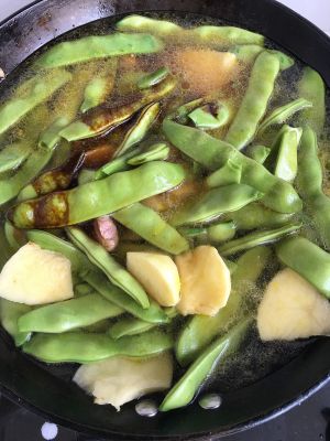 豆角半生不熟(豆角半生不熟吃了会怎样)