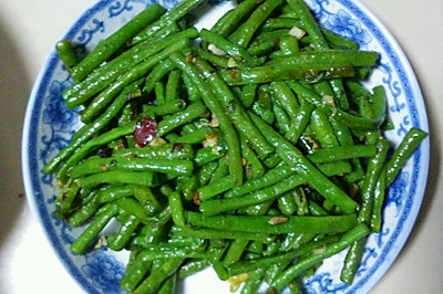 家常素炒豆角的做法(家常素炒豆角的做法大全)