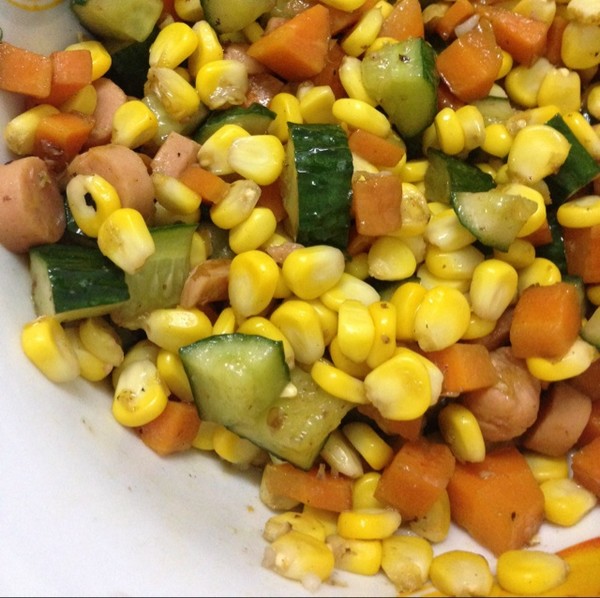 胡萝卜玉米火腿(胡萝卜玉米火腿肠叫什么菜名)
