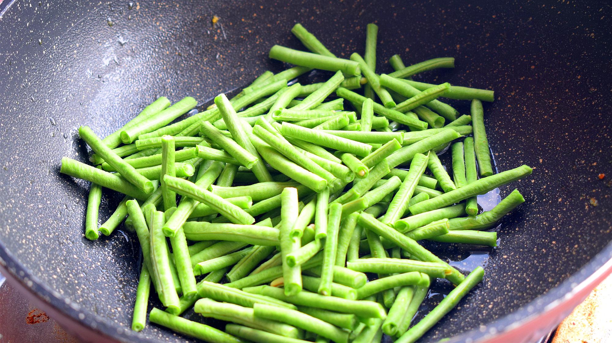 虹豆角怎么做好吃(虹豆角怎么做好吃下饭)