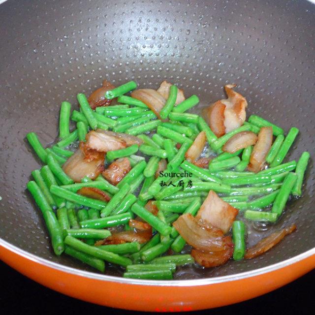 遍豆角怎么炒好吃视频(豆角怎么炒好吃视频教学)