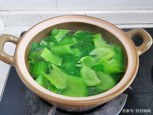 芥菜用开水焯吗(芥菜用开水焯吗能吃吗)