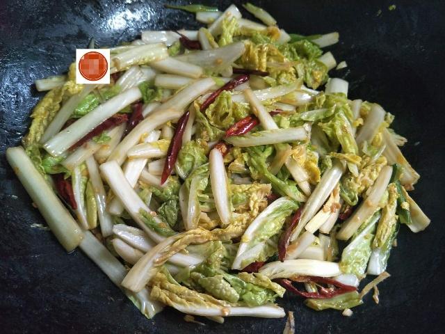 白菜能和什么一起炒(白菜能和什么一起炒好吃)
