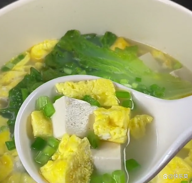白菜汤配料(白菜汤怎样做)