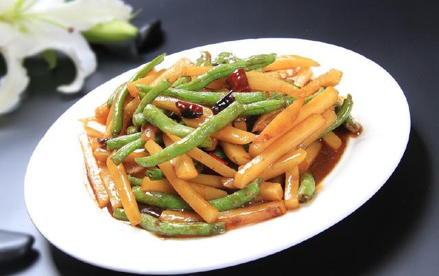 白菜豆角(白菜豆角肉炖菜做法大全家常)