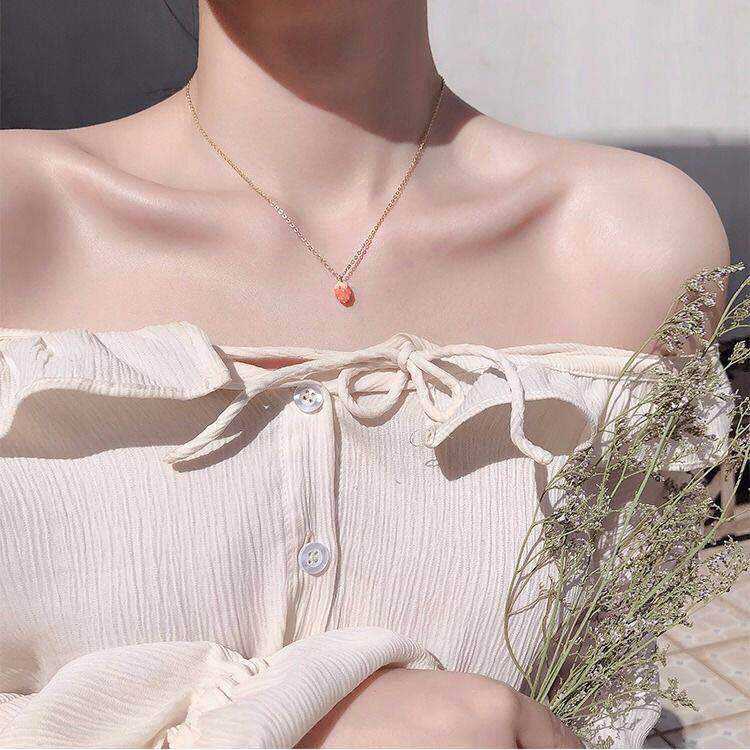 锁骨可以种草莓吗(锁骨上种草莓有危害嘛)