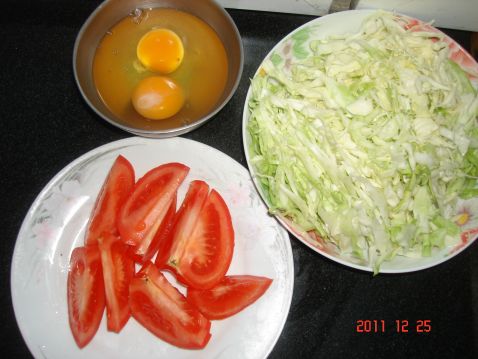 甘蓝鸡蛋(甘蓝鸡蛋汤的做法大全)