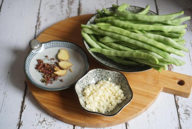 豆角罐头做法(豆角罐头做法视频教程)