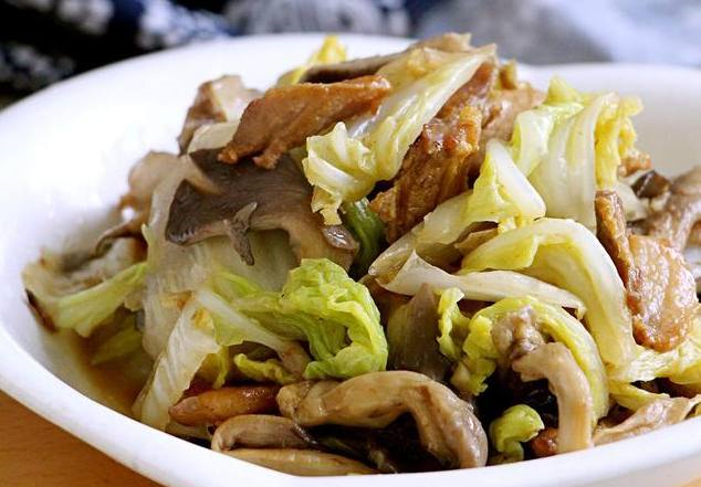 瘦肉炒白菜(瘦肉炒白菜图片高清)