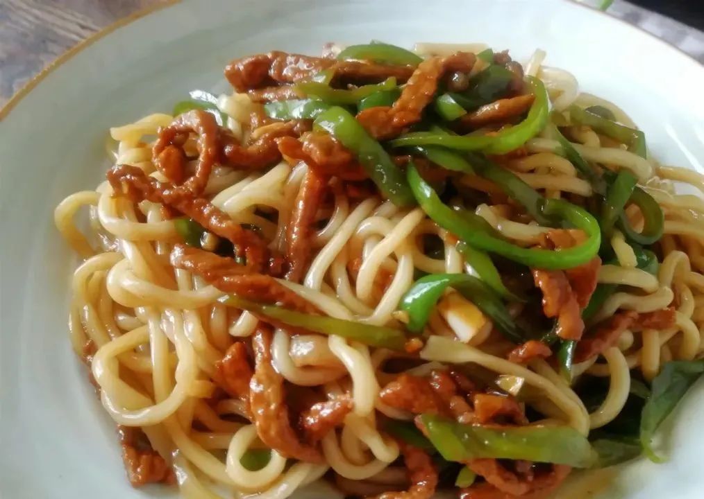 胡萝卜打卤面(胡萝卜打卤面做法大全)