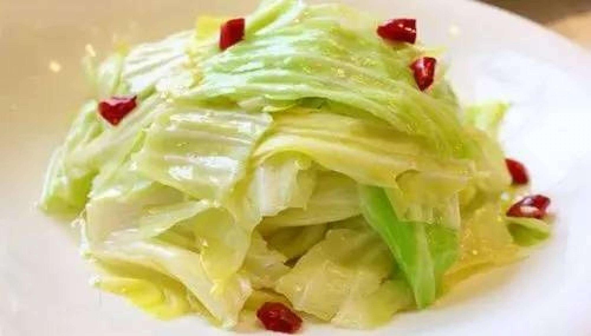 手撕甘蓝的做法(手撕甘蓝的做法大全)