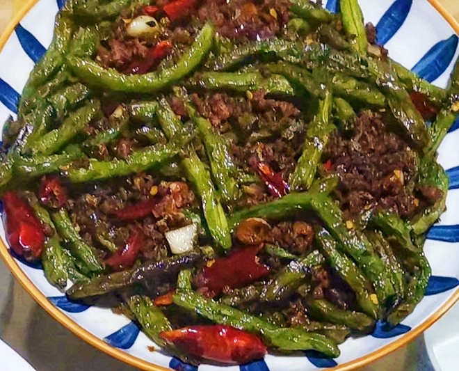 长豆角干怎么吃好吃(干的长豆角怎么做好吃)