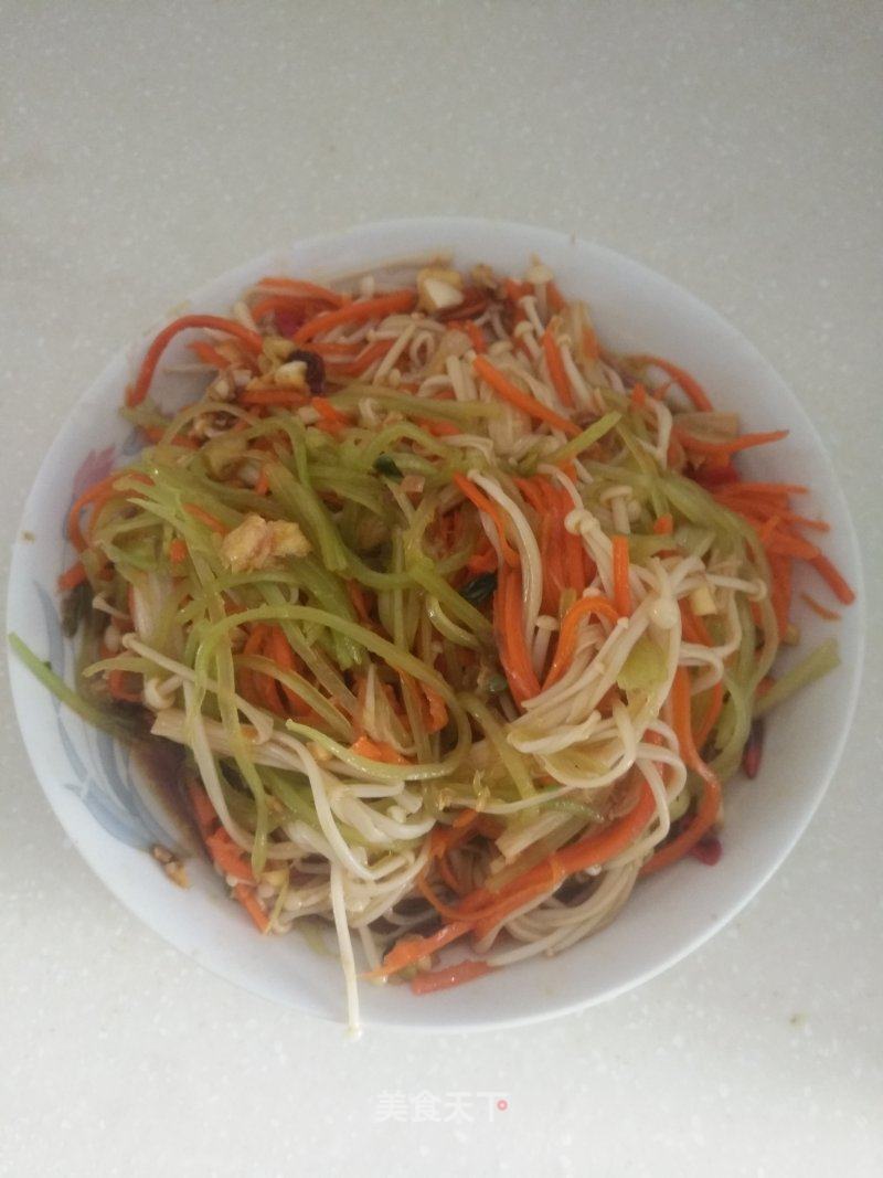 胡萝卜青笋(胡萝卜青笋炒玉米)