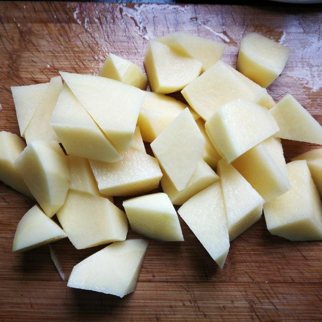 种土豆切多大块(种土豆是整个还是切开)