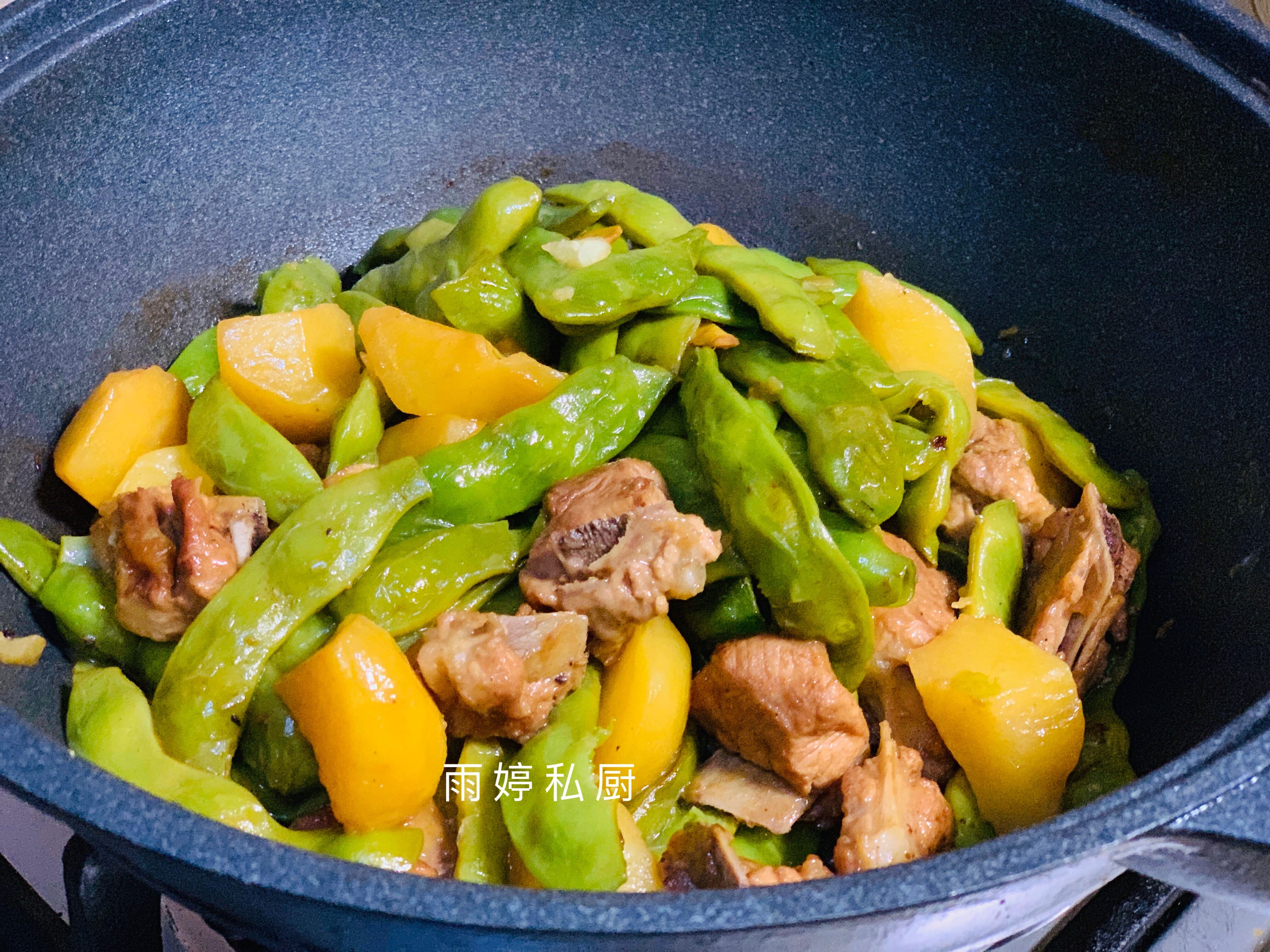 家常炖豆角的做法(家常炖豆角的做法视频)