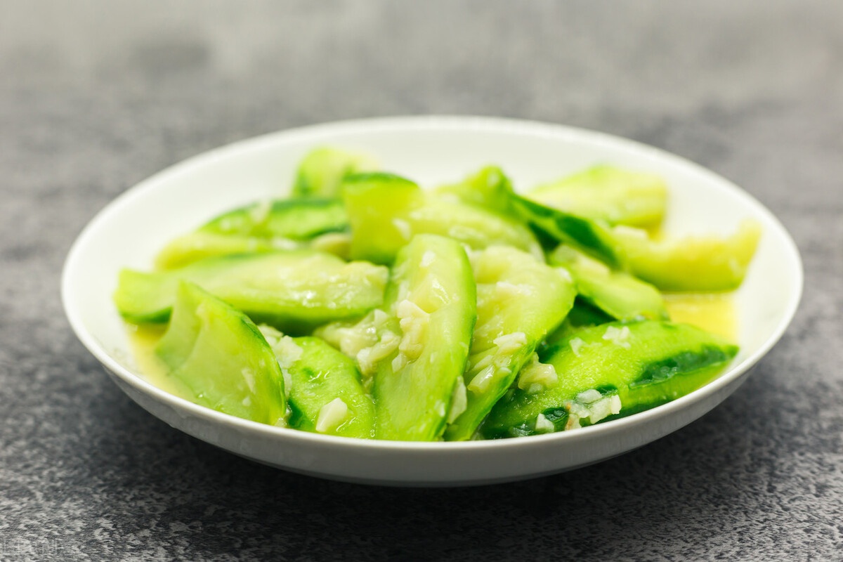 丝瓜用焯吗(丝瓜用凉水焯好还是用热水焯好)
