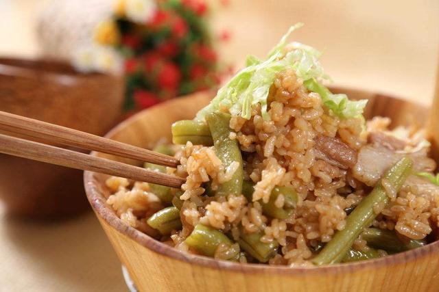 豆角饭图片(豆角菜饭怎么做)