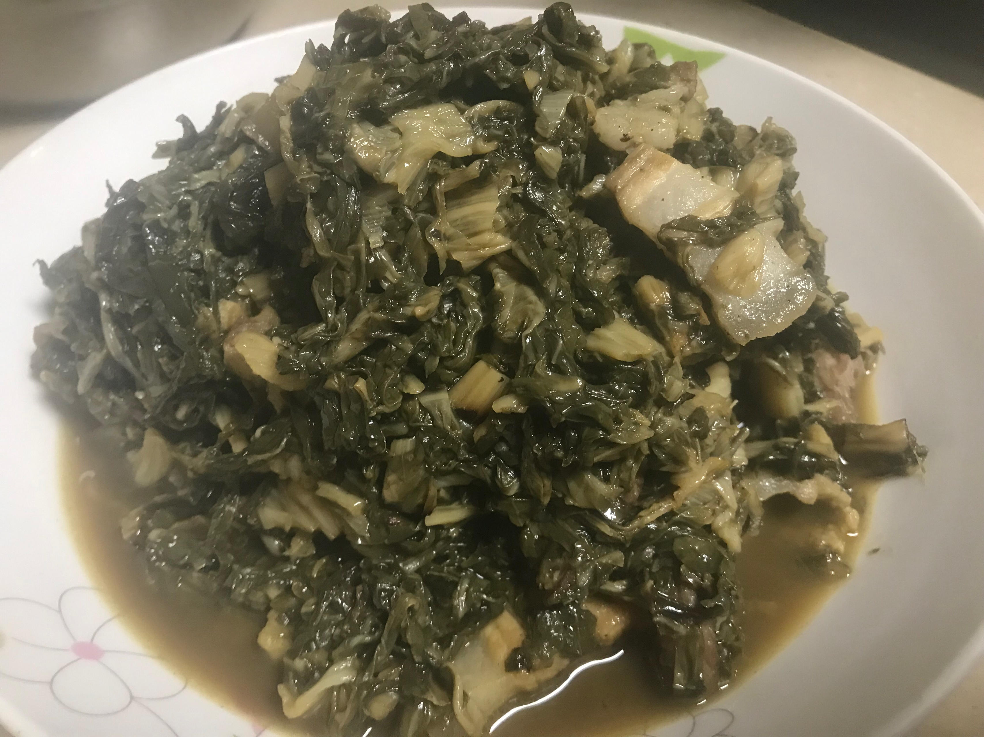 芥菜炖五花肉(芥菜疙瘩炖五花肉)
