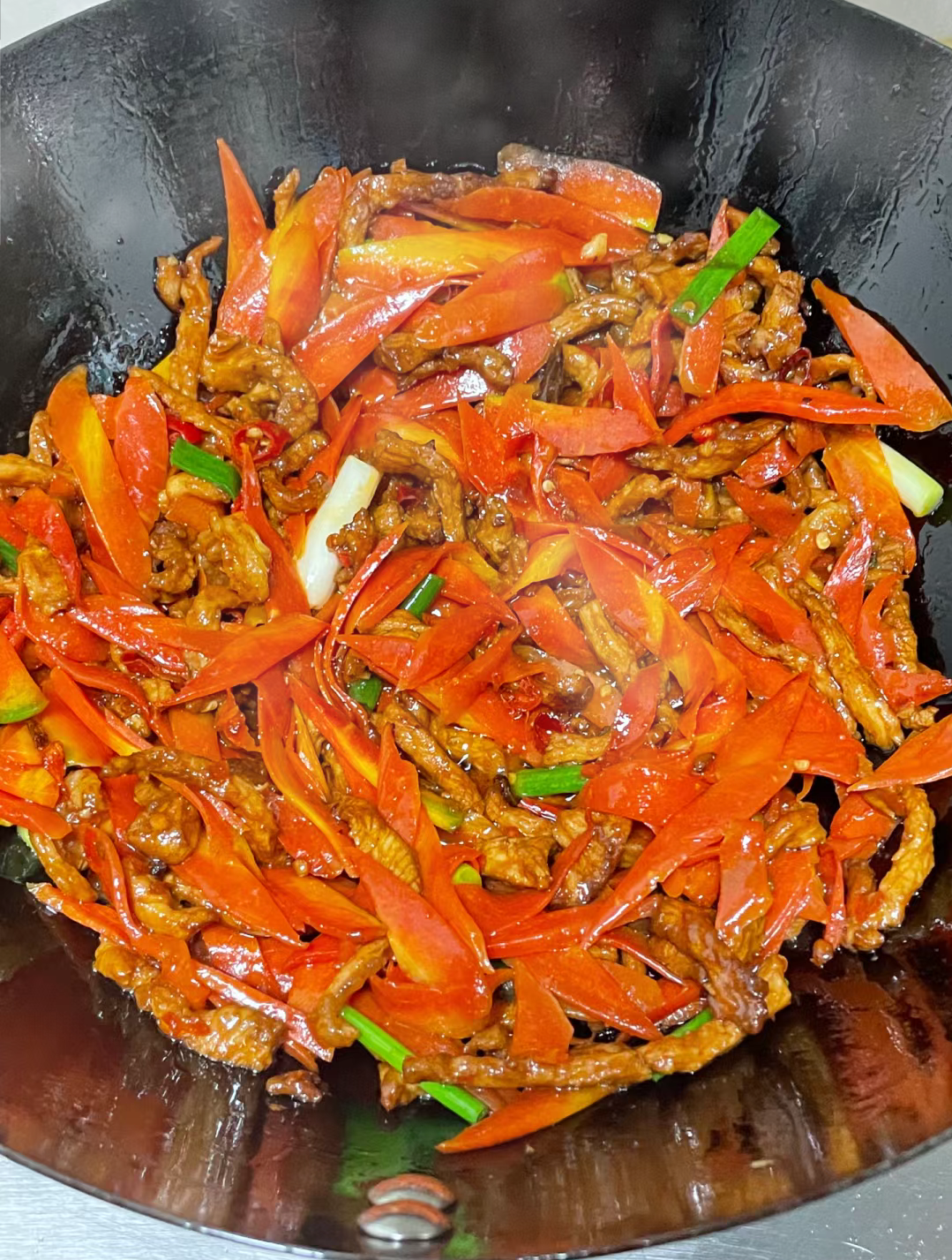 胡萝卜的炒菜法(胡萝卜炒菜的做法大全家常菜窍门)
