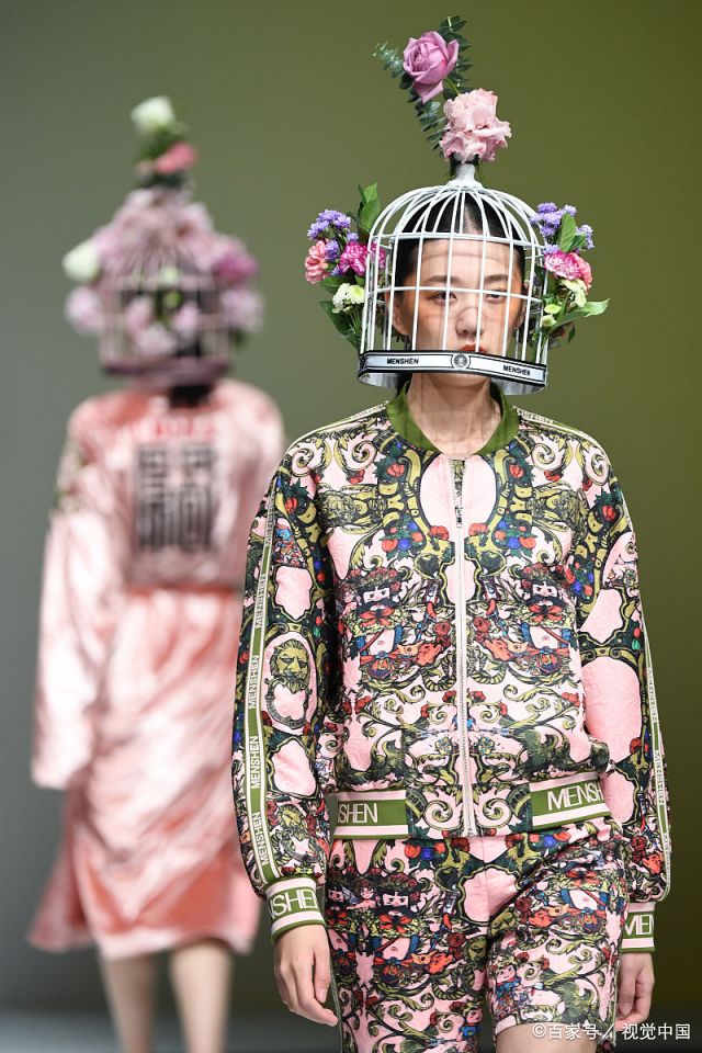穿奇装异服的法律规定(穿奇装异服引起的注意是什么注意)
