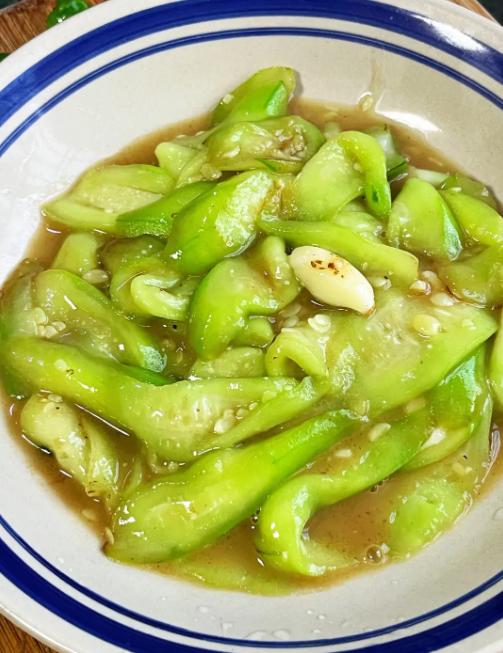 家常丝瓜怎么炒(丝瓜怎样炒才好吃?家常做法,清淡爽口)