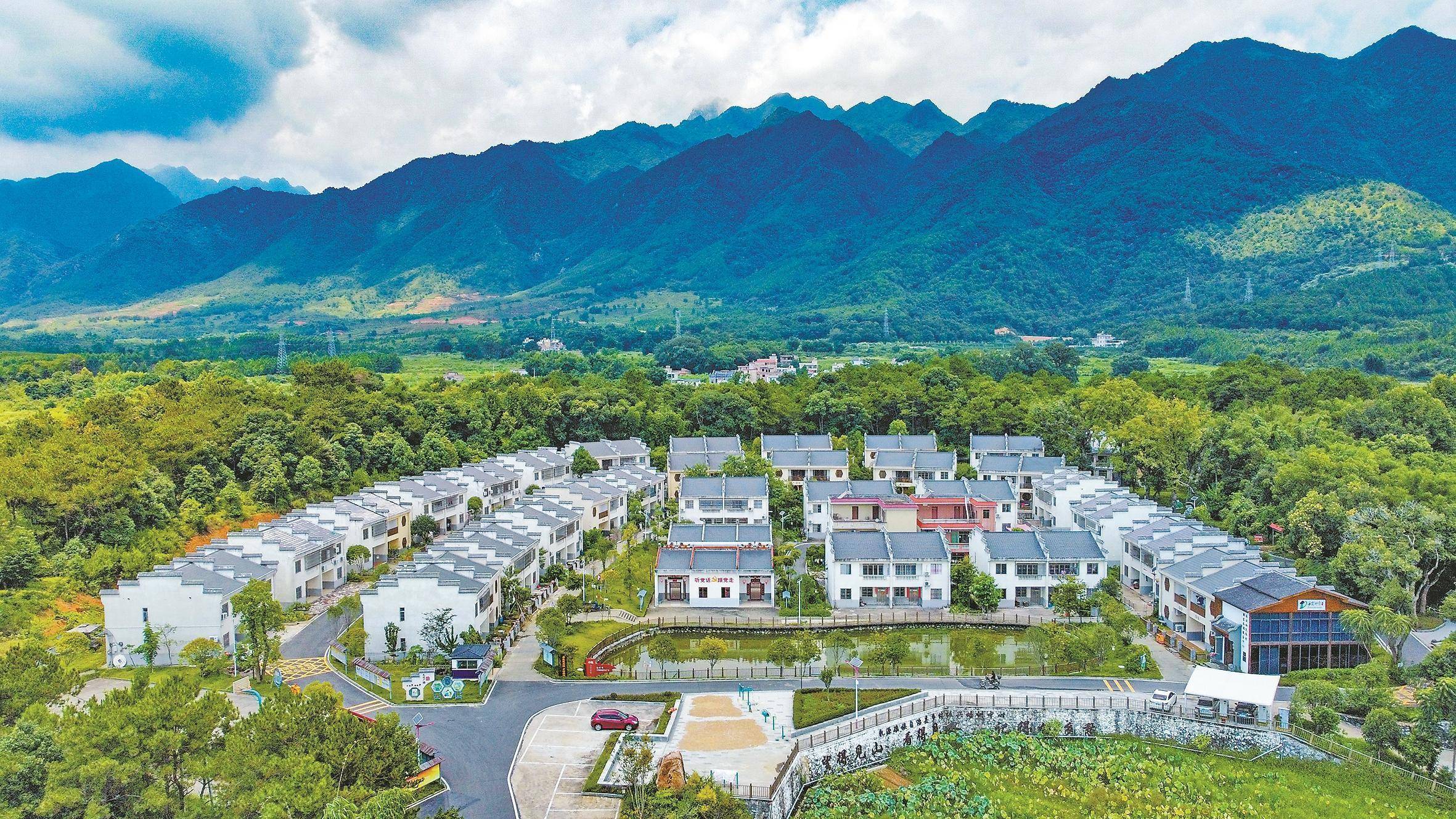 村镇建设(村镇建设服务中心是做什么的)