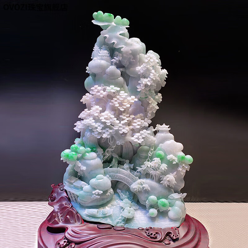 白菜翡翠摆件(翡翠玉白菜摆件)