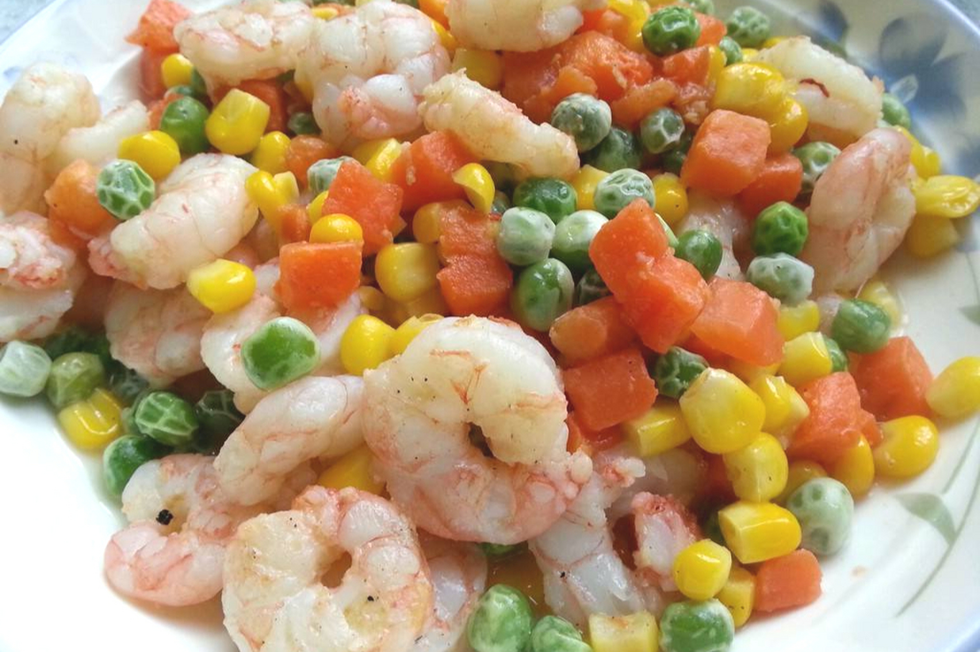 绿豆玉米炒虾仁(绿豆玉米炒虾仁的功效)